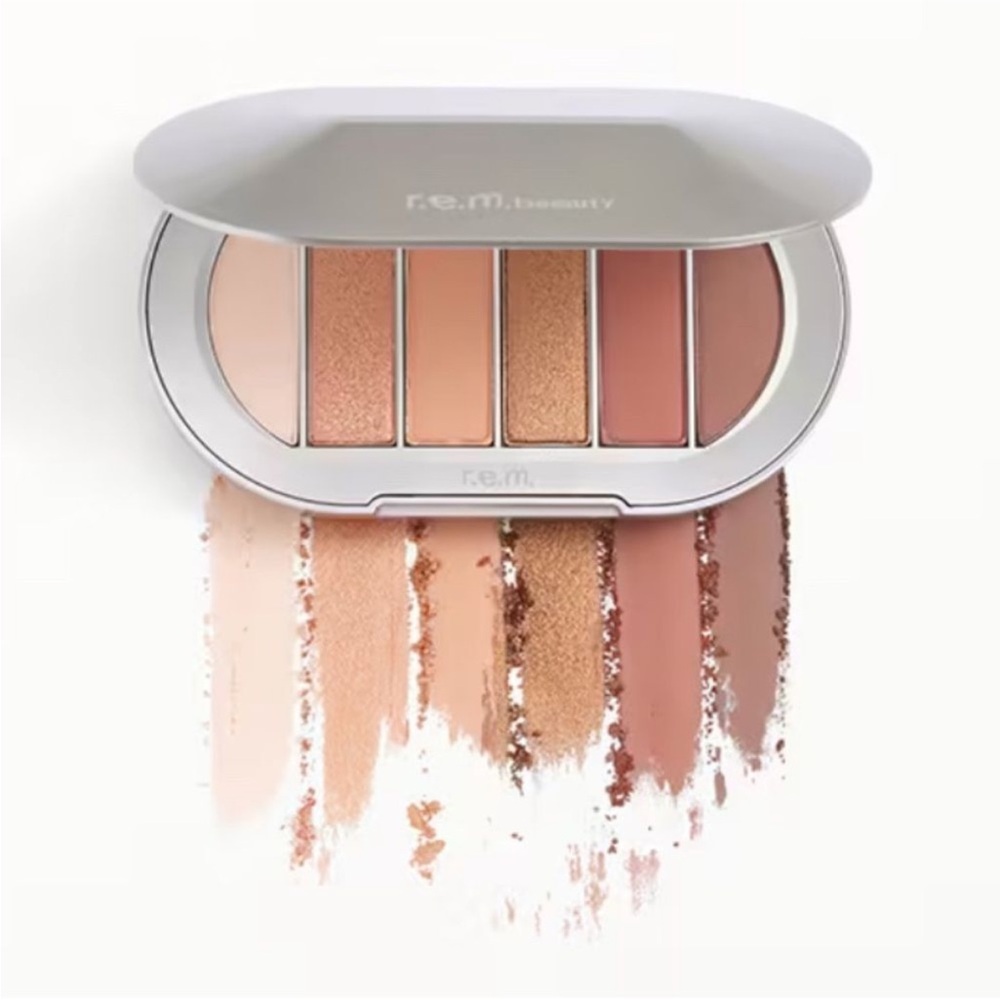 R.E.M. Beauty Midnight Shadows Eyeshadow Palette in Babydoll NIB